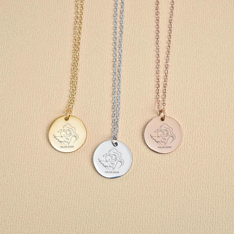 Available in three colors, gold, silver and rose gold