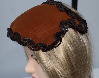 Vintage half hat 1940s 50s rust pumpkin velvet hat dark brown sequin trim juliet clamp cocktail hat rockabilly