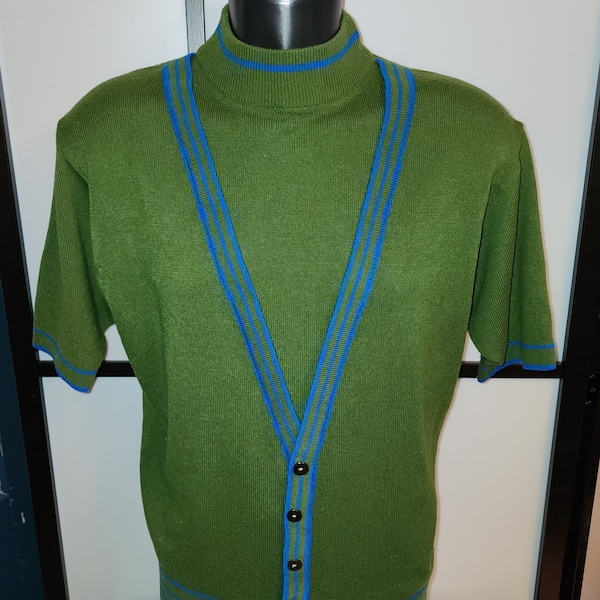 Vintage Men's Shirt 1960s Green Blue Short Sleeve Pullover Thin Acrylic Sweater Top Mid Century Mod L chest 46