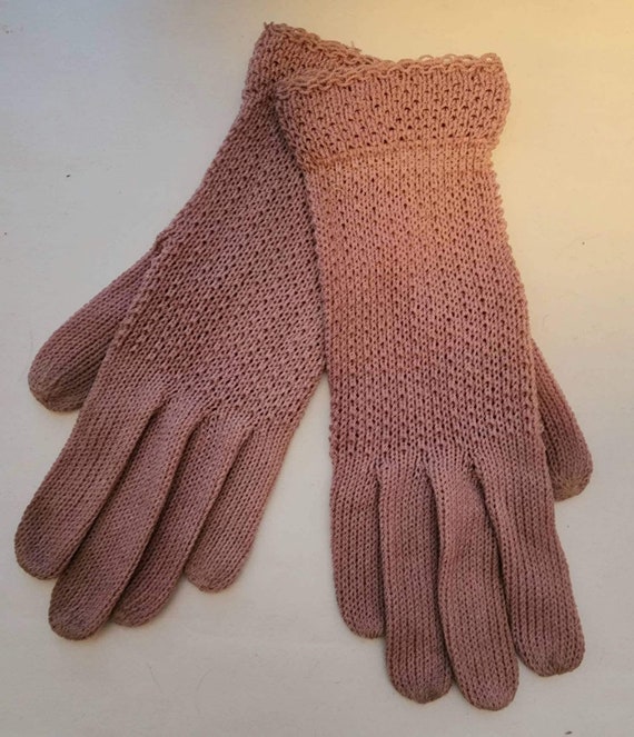 Vintage knit gloves 1930s 40s mauve pink patterne… - image 7