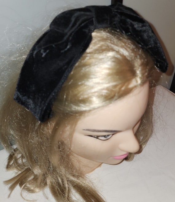 Vintage Bow Headband 1950s 60s Black Velvet Bow B… - image 3