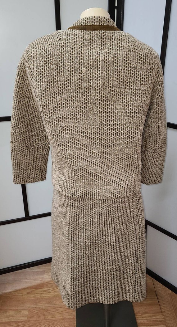 Vintage women's skirt suit 1950s 60s thick wool t… - image 8