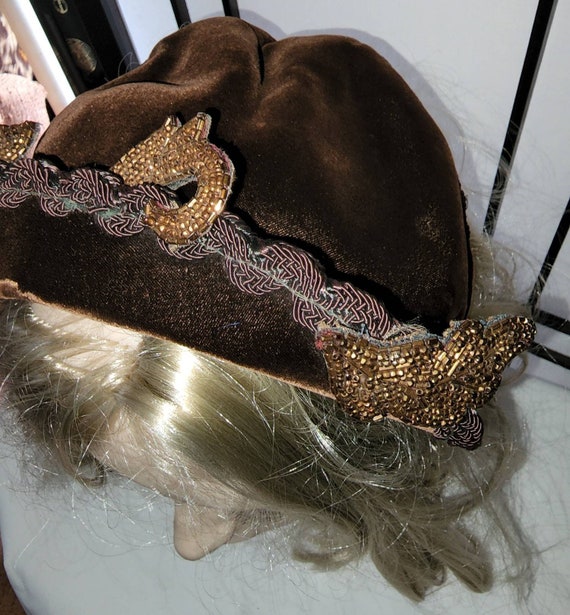 Vintage half hat 1940s 50s large brown velvet gla… - image 4