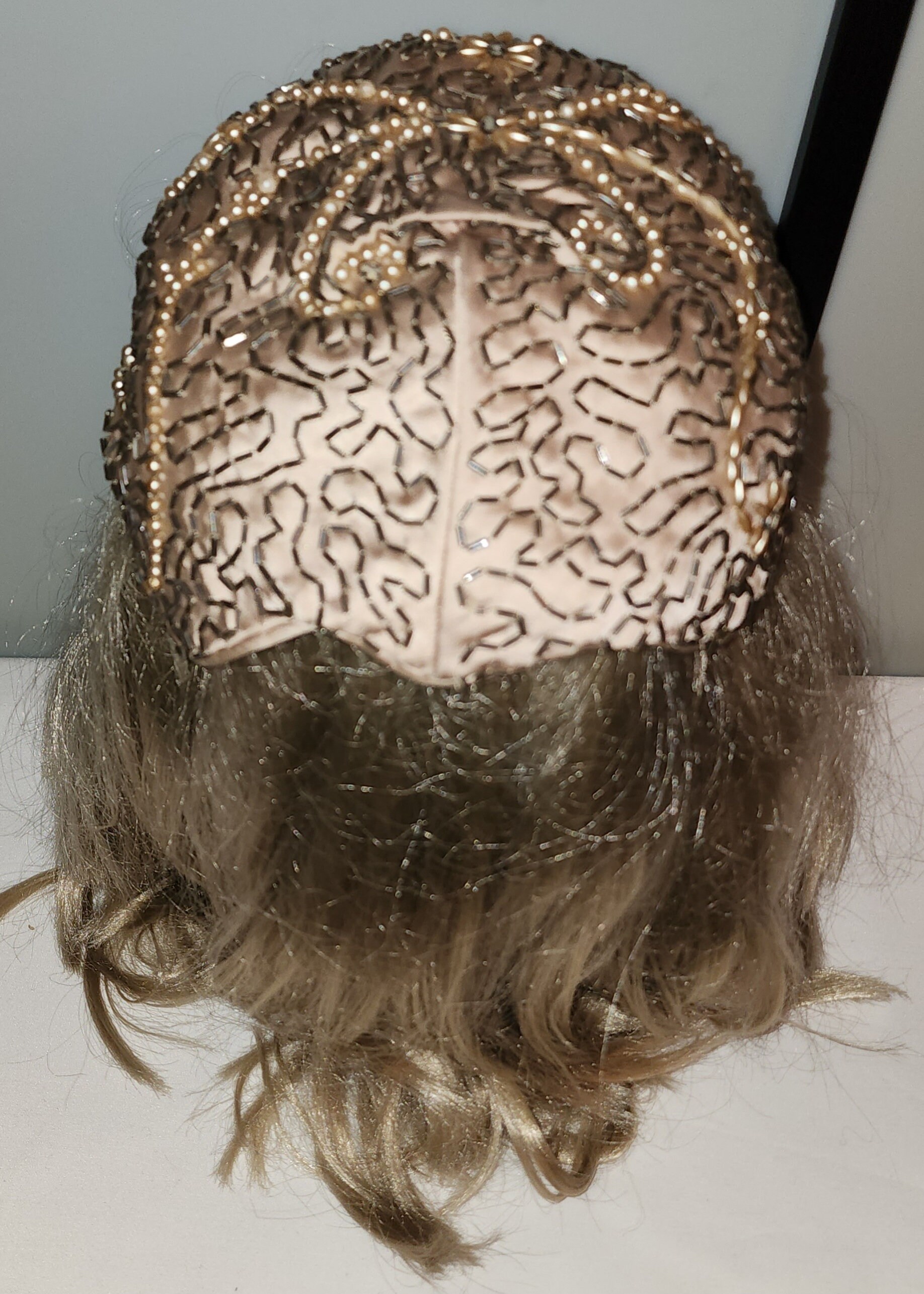 INTRICATELY BEADED 1950s\' ASYMMETRICAL COCKTAIL HAT Vintage 1950s Cocktail Hat Beaded w Pearls and Rhinestones  main image 4