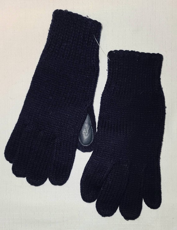 Vintage knit gloves 1970s dark blue acrylic knit … - image 7