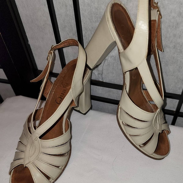 Vintage high heel sandals 1970s strappy beige leather heels made in italy 3.5 inch heels quali craft boho