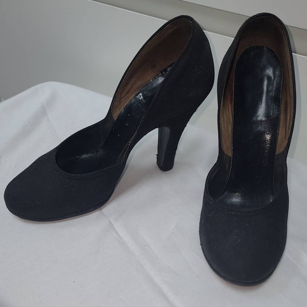 Vintage 1940s shoes black fabric high heels round toes film noir rockabilly wwii sz 4.5