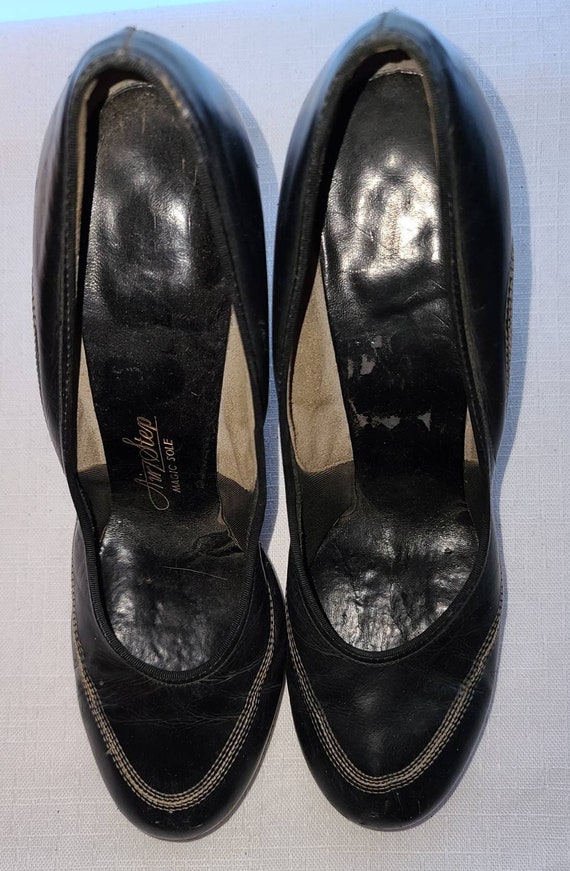 Vintage 1930s 40s shoes black leather round toe p… - image 4