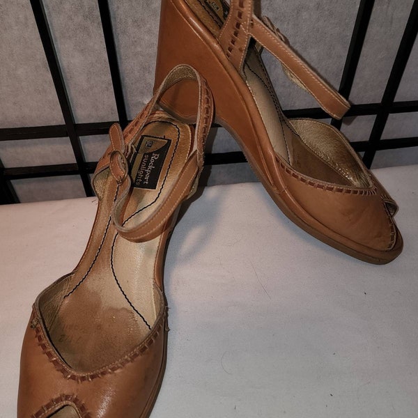 Vintage rockport sandals 1970s 80s tan leather wedge heel open toe sandals contrasting trim sunlights boho 7 1/2 b