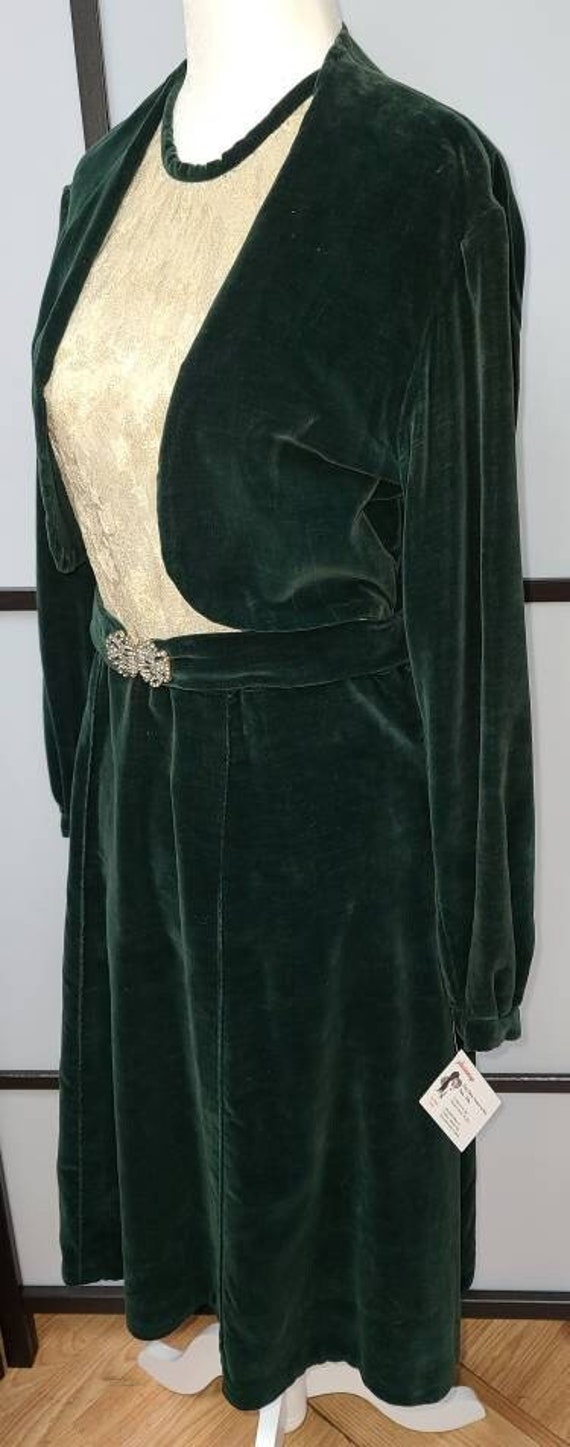 Vintage 1930s dress green velvet dress cream lace… - image 6