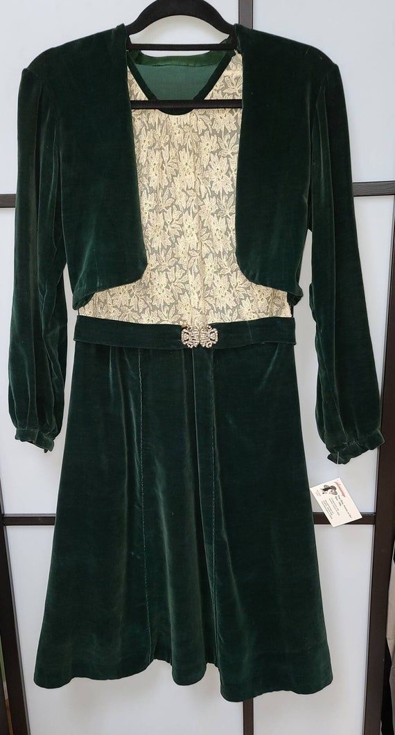 Vintage 1930s dress green velvet dress cream lace… - image 8