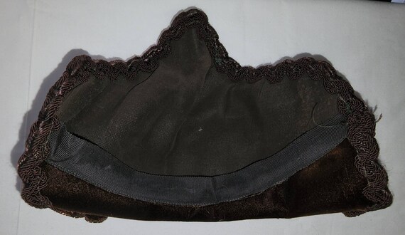 Vintage half hat 1940s 50s large brown velvet gla… - image 10