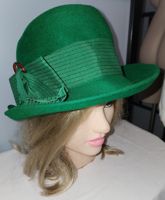 Vintage Green Hat 1950s 60s Wool Felt Bowler Fedor