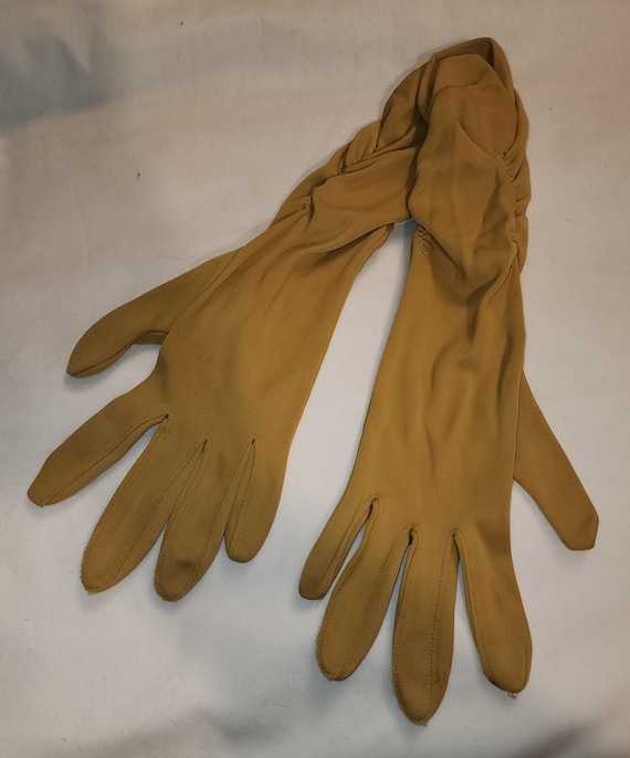 Vintage Mustard Gloves 1950s 60s Dark Gold Yellow Rus… Gem
