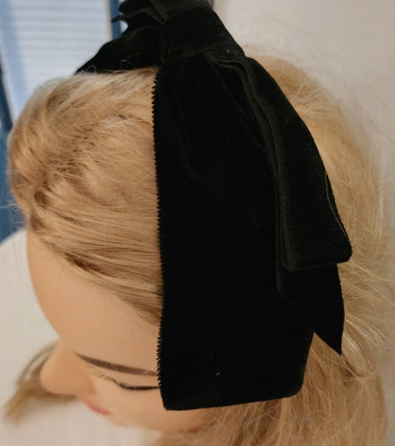 Vintage Bow Headband 1950s 60s Black Velvet Bow B… - image 7