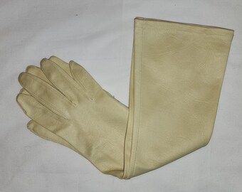 Vintage Yellow Gloves 1950s 60s Pale Yellow Nylon Midlength Gloves Van Raalte Mid Century 7