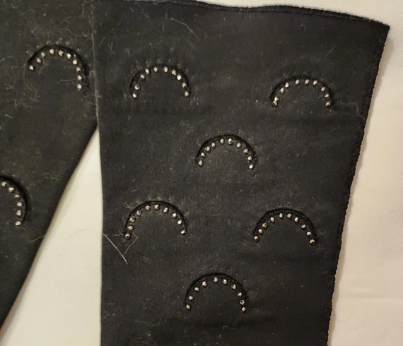 Vintage Beaded Gloves 1940s 50s Black Fabric Midl… - image 2