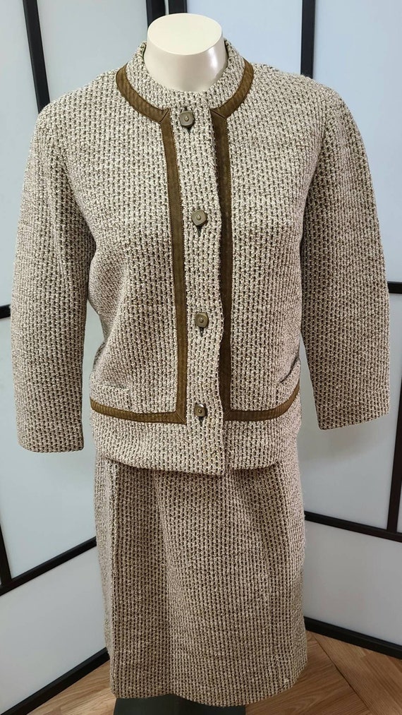 Vintage women's skirt suit 1950s 60s thick wool t… - image 5