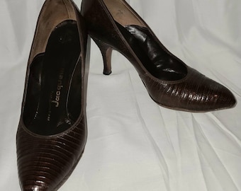 Sale vintage 1950s pumps brown snakeskin lizard or leather heels styled by jacqueline rockabilly 5 1/2 m