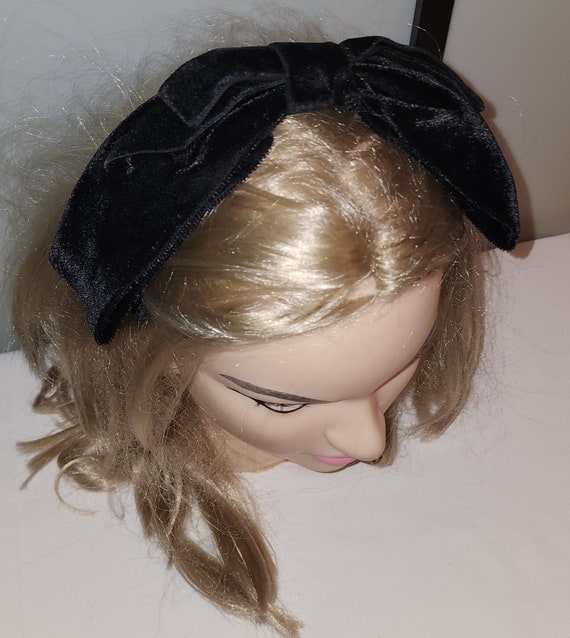 Vintage Bow Headband 1950s 60s Black Velvet Bow B… - image 8