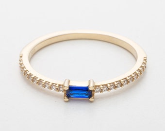 Sapphire Band Ring in 14k Solid Gold - Baguette Blue Sapphire and Diamond Ring for Women - Minimalist Stackable Rings - Sapphire Jewelry