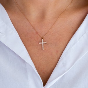 14k Solid Gold Kreuz Anhänger Halskette | Zierliche Kreuz Halskette | Christian Halskette für Frauen | Schutz Halskette | Christlichen Schmuck