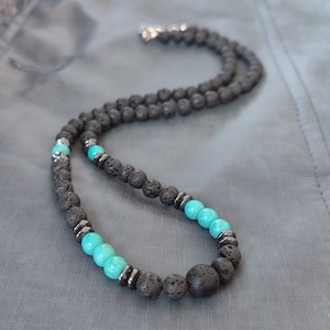 Heren Turquoise steen en lavasteenketting / Zwart en turkoois Handgemaakte korte choker met kralen voor heren / Native kralenketting