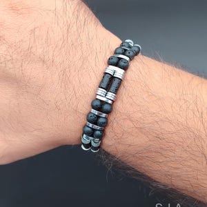 Lava-Armband – Schmuck aus Silber, Hämatit und Diffusorperlen