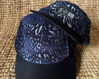 5 Panels Deep Blue