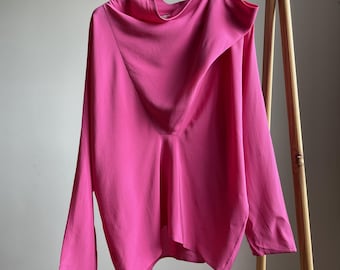 Blusa de seda de manga larga con cuello cascada de Etro, talla IT 44