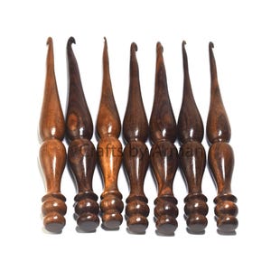 Rosewood Crochet Hook Set of 7 | Wooden Knitting Needles | Crochet Tools | Ergonomic Crochet Hook Set | Soft Grip Crochet Hooks | Yarn Tools