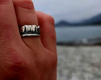 Anillo de plata con montaña y bosque / Anillo con paisaje natural / Joyería hecha a mano
