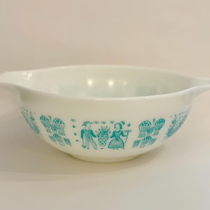 Vintage Pyrex 444 13 inch 4 Qt Butterprint Rare Reverse Blue on White Cinderella Mixing Bowl