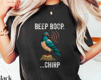 Birds Arent Real Shirt |Bird Tee | Conspiracy Theory Humor Shirt for Bird Nerds | Bird Shirt | Funny Bird Humor