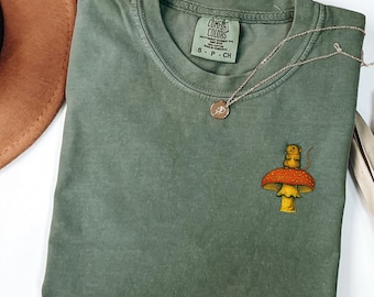 Mouse on Mushroom Shirt | Vintage Woodland Animal Tee | Cottagecore Nature T-Shirt