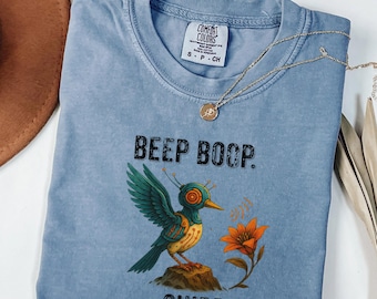 Birds Arent Real Shirt | Bird Tee | Conspiracy Theory Humor Shirt for Bird Nerds | Bird Shirt | Funny Bird Humor