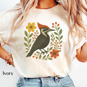 Pileated Woodpecker Shirt | Folk Art Bird Illustration | Bold Nature Design for Birdwatchers and Wildlife Lovers | Gift for Birder