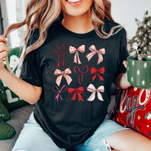 Cute Christmas Bows Shirt Festive Crewneck Tee Holiday Shirt Christmas Shirt Women Xmas Shirt Girly Winter Gift Coquette Bow Merry Christmas