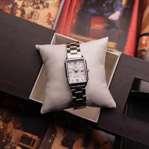 Einzigartige Uhren Slava Tank. Minimalistische Damenuhren. Armbanduhr. Geschenk für Frauen. Mädchen Geschenk. Freundin Geschenk. dünne Uhr. Geschenk für Frau