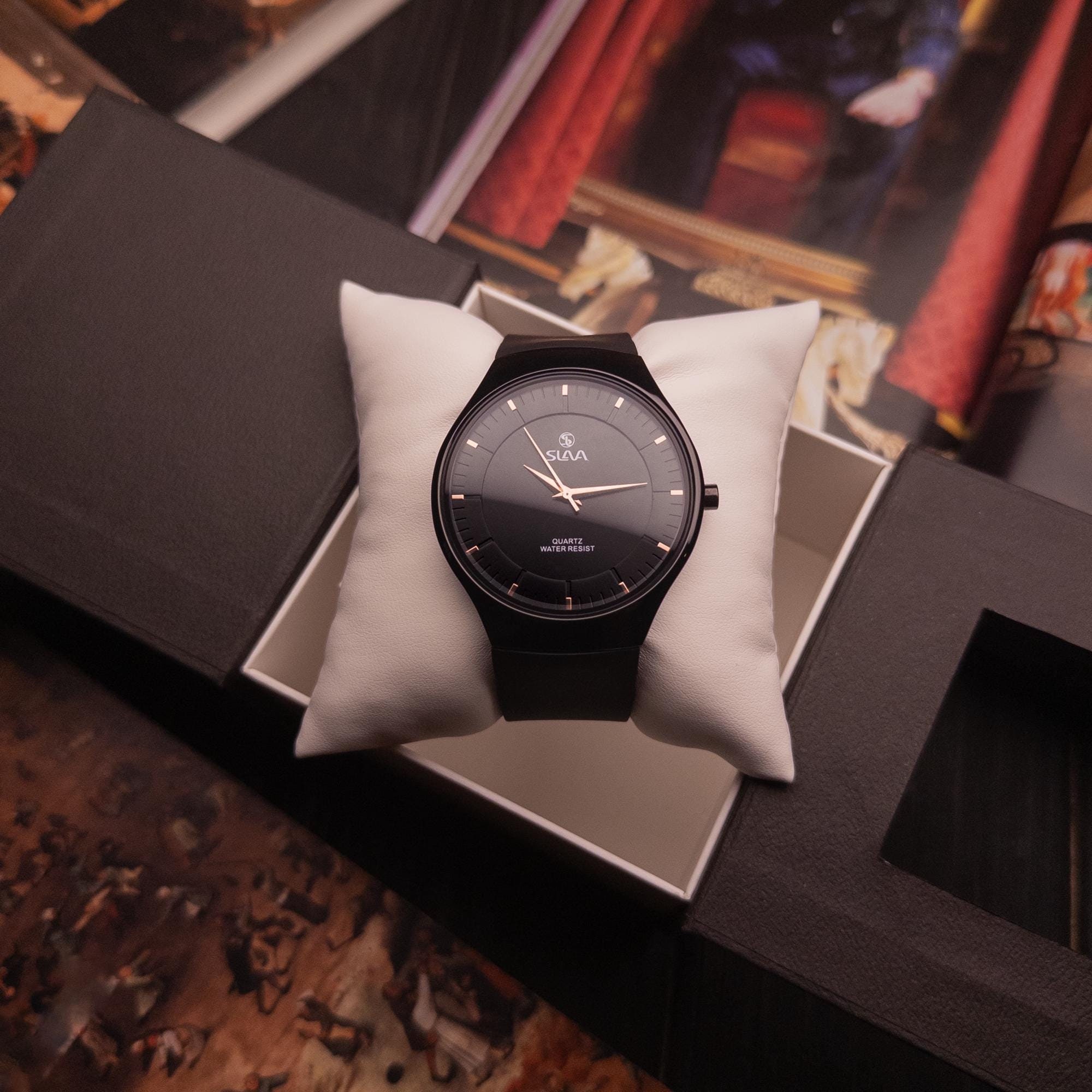 Slava Midnight - Montres-bracelets rares. Montre homme personnalisée noire. cadeau pour lui. montre-bracelet. Montre fine. montre personnalisée. montr