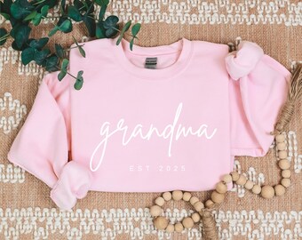 Personalized Grandma Est Sweatshirt, Nana Sweatshirt, Mothers Day Gift, Gift for Grandmother, Tia Sweatshirt, Tante Sweatshirt, Mommy Shirt