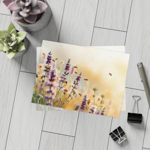 Bloemenkaartbundel, wenskaarten met natuurthema, bloemenprints voor liefhebbers van briefpapier, bijengeïnspireerd ontwerp, milieuvriendelijk cadeau, bijenkunst
