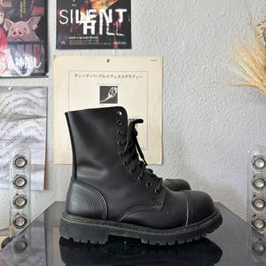 Vintage Black Leather 10-Eyelet Combat Gladiator British Boots Platform Steel Toe Cyberpunk Steampunk Style