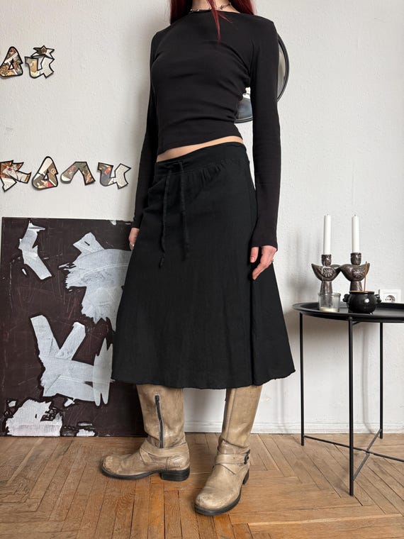 Black Linen Elevated Basic Midi Skirt - image 2