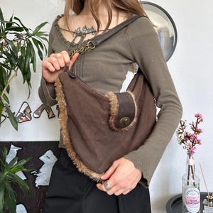 Faux Fur Shoulder Chain Purse Fluffy Bag Vintage y2k Baddie Style 00s