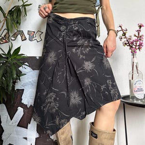 Vintage Asymmetrical Floral Scrunchy Cotton Light Skirt