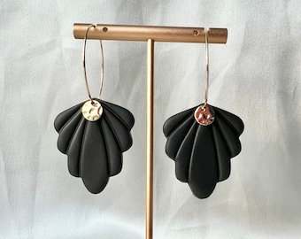 Selma earrings in Liquorice Black