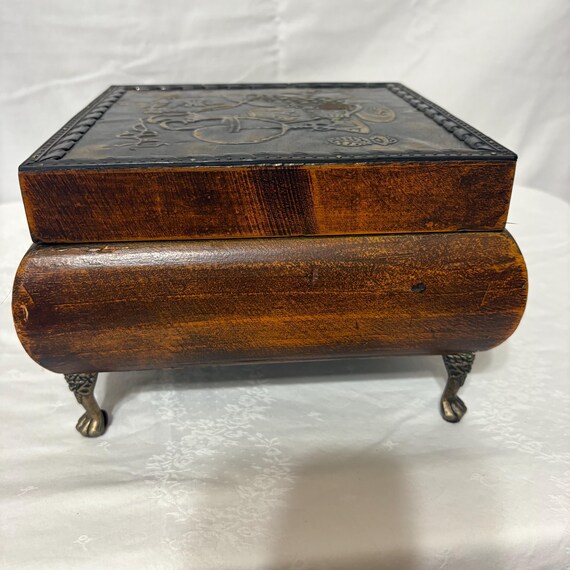 Italian Sorrento ware box, which is a type of woo… - image 4