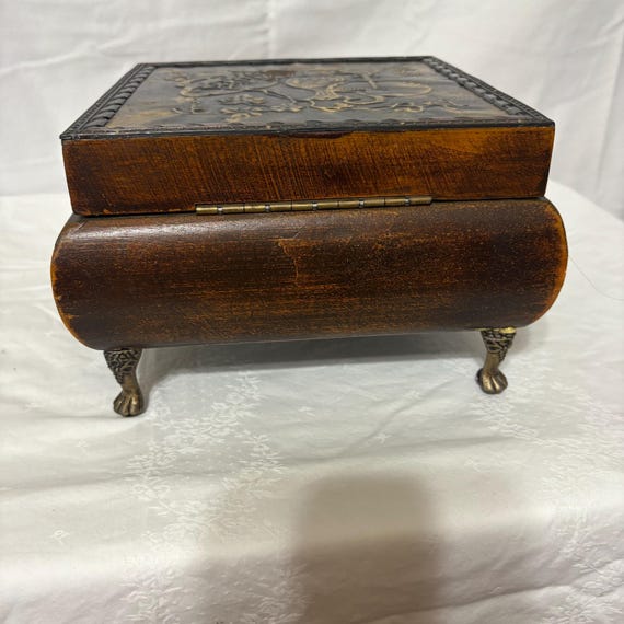 Italian Sorrento ware box, which is a type of woo… - image 2