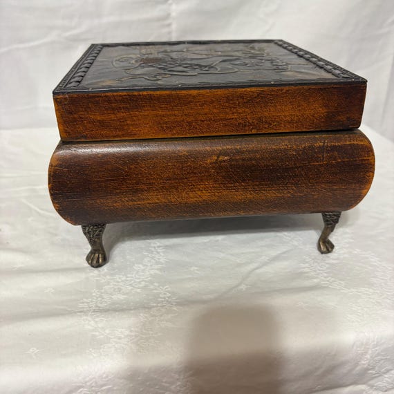 Italian Sorrento ware box, which is a type of woo… - image 8